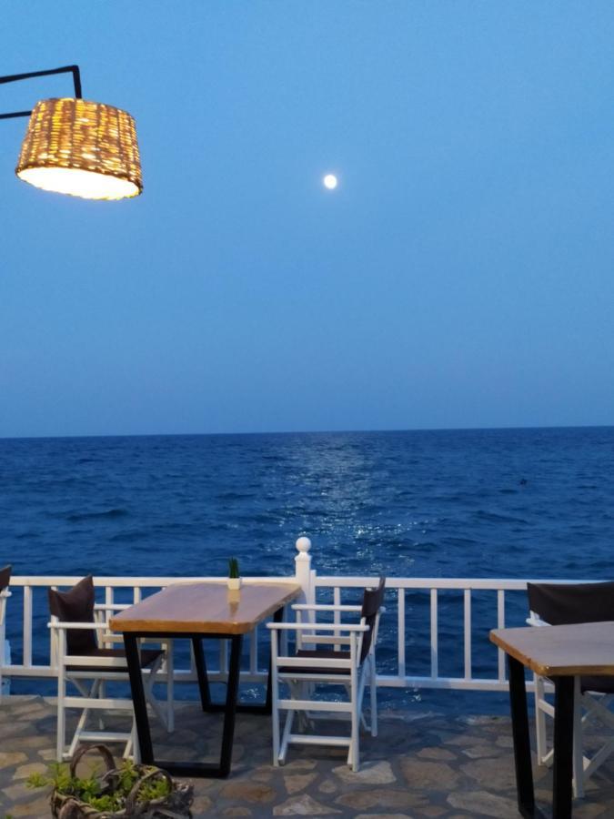 Karin & Nikos Hotel Ireo  Bagian luar foto